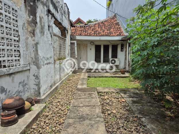 Dijual Rumah Premium dengan Fasilitas Sekitar Komplit di Menteng, Jakarta Pusat Dijual Rumah Premium dengan Fasilitas Sekitar Komplit di Menteng, Jakarta Pusat