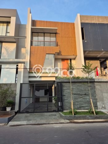 Hunian Elit LB 270m2 Siap Pakai Desain Elegan di Sunter, Jakarta Utara Hunian Elit LB 270m2 Siap Pakai Desain Elegan di Sunter, Jakarta Utara