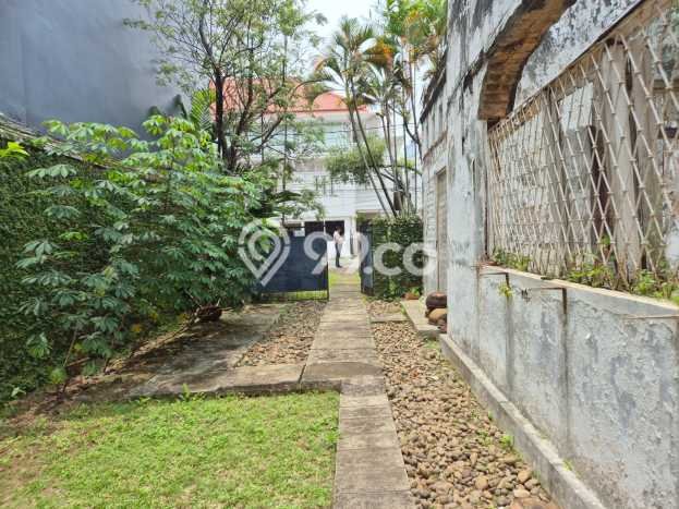 Dijual Rumah Premium dengan Fasilitas Sekitar Komplit di Menteng, Jakarta Pusat Dijual Rumah Premium dengan Fasilitas Sekitar Komplit di Menteng, Jakarta Pusat