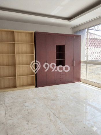 Disewakan Rumah Nyaman LT 350m2 / LB 400m2 di Pondok Indah, Jakarta Selatan Disewakan Rumah Nyaman LT 350m2 / LB 400m2 di Pondok Indah, Jakarta Selatan