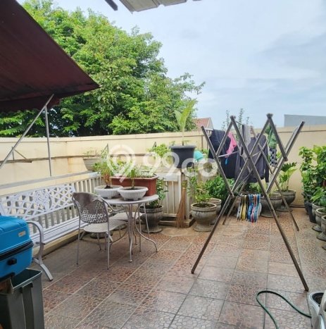 Hunian Cantik Minimalis Lb 250m2 di Ciputat Timur, Tangerang Selatan Hunian Cantik Minimalis Lb 250m2 di Ciputat Timur, Tangerang Selatan