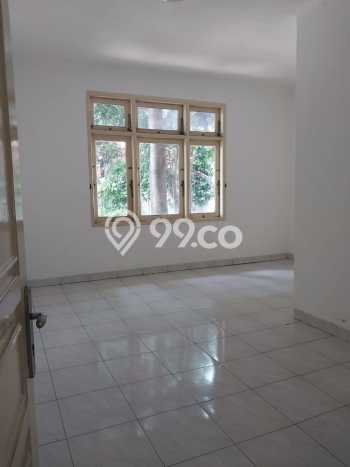 Rumah Elit Modern Tanpa Renovasi di Cipete Jakarta Selatan Rumah Elit Modern Tanpa Renovasi di Cipete Jakarta Selatan