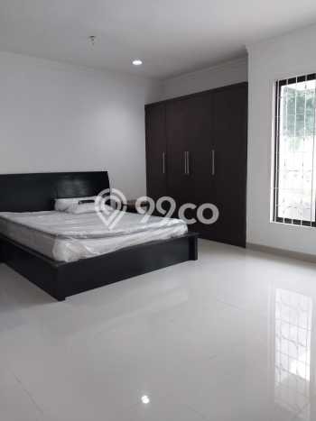 Jarang Ada! Rumah Kontrakan 4 Kamar Bagus Siap Huni Kemang Jarang Ada! Rumah Kontrakan 4 Kamar Bagus Siap Huni Kemang