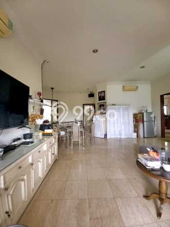 Rumah Elit LB 500m2 Siap Pakai Desain Elegan di Bintaro, Jakarta Selatan Rumah Elit LB 500m2 Siap Pakai Desain Elegan di Bintaro, Jakarta Selatan