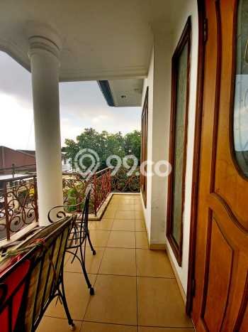 Rumah Elit LB 500m2 Siap Pakai Desain Elegan di Bintaro, Jakarta Selatan Rumah Elit LB 500m2 Siap Pakai Desain Elegan di Bintaro, Jakarta Selatan