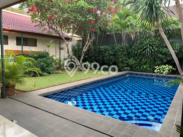Disewakan! Rumah 5 Kamar Tidur &
3 Kamar Mandi di Kemang, Jakarta Selatan Disewakan! Rumah 5 Kamar Tidur &
3 Kamar Mandi di Kemang, Jakarta Selatan
