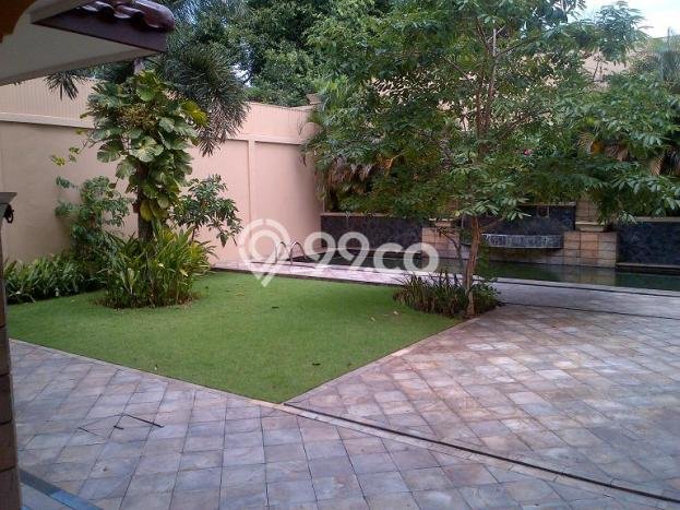 Rumah sewa siap huni 5 KT di Pejaten, Jakarta Selatan Rumah sewa siap huni 5 KT di Pejaten, Jakarta Selatan