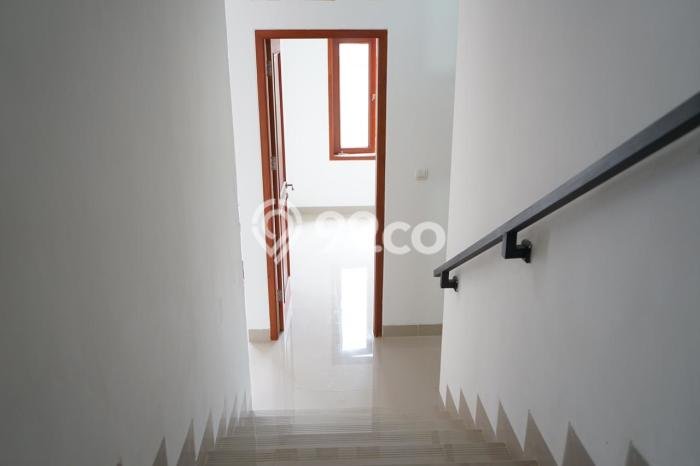 DIJUAL CEPAT! Rumah Nyaman area Graha Raya, Tangerang, LT 82m² Bangunan 125m² Bisa Nego! DIJUAL CEPAT! Rumah Nyaman area Graha Raya, Tangerang, LT 82m² Bangunan 125m² Bisa Nego!