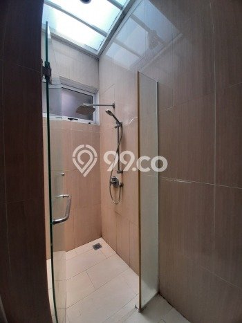 Rumah Elit Modern Tanpa Renovasi di BSD Green Wich Tangerang Rumah Elit Modern Tanpa Renovasi di BSD Green Wich Tangerang