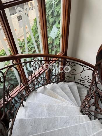 Ready to Use! Premium House LT 278m2 Desain Elegan di Tomang Ready to Use! Premium House LT 278m2 Desain Elegan di Tomang