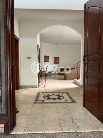 Ready to Use! Premium House LT 278m2 Desain Elegan di Tomang Ready to Use! Premium House LT 278m2 Desain Elegan di Tomang