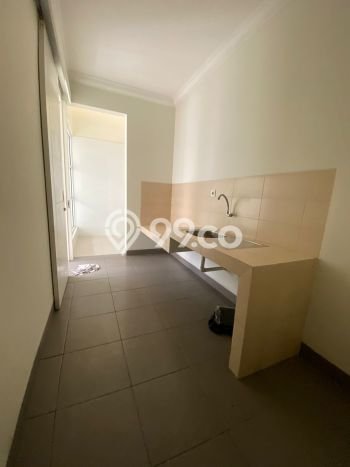 Rumah Elit LB 250m2 Siap Huni Desain Elegan di BSD Green Wich, Tangerang Rumah Elit LB 250m2 Siap Huni Desain Elegan di BSD Green Wich, Tangerang