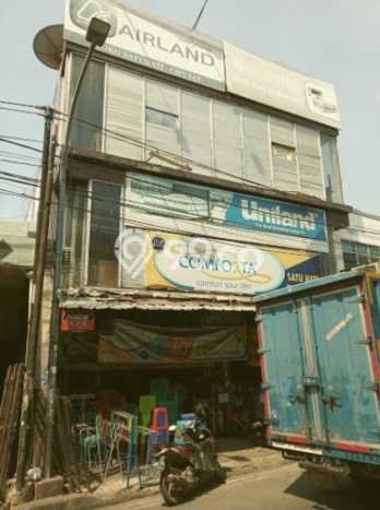 Ruko Disewa di Ciputat, Tangerang Selatan, LT 300m2 / LB 750m2 Ruko Disewa di Ciputat, Tangerang Selatan, LT 300m2 / LB 750m2