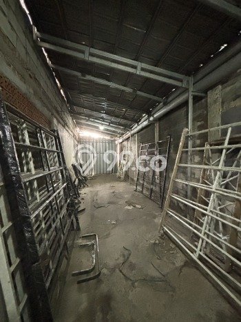 Ruko Komersial Dijual di Ciputat Tangerang Selatan LT 2400m2 & LB 2000m2 Ruko Komersial Dijual di Ciputat Tangerang Selatan LT 2400m2 & LB 2000m2