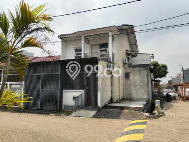Rumah Luas Asri 4 KT Siap Pakai di Metro Permata Tangerang Rumah Luas Asri 4 KT Siap Pakai di Metro Permata Tangerang
