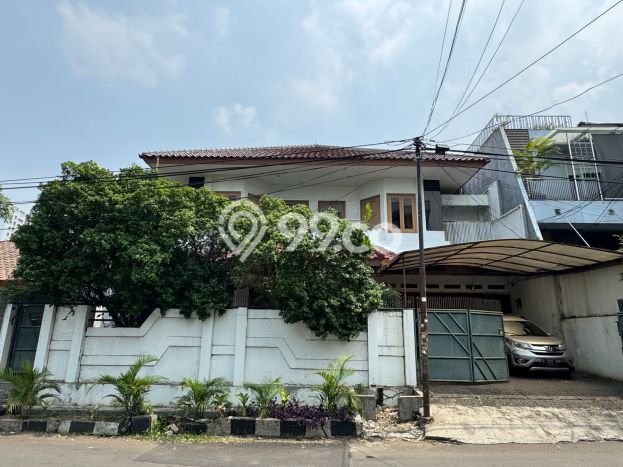Jual Rumah Mewah Elegan Dengan View Cantik di Tomang, Jakarta Barat Jual Rumah Mewah Elegan Dengan View Cantik di Tomang, Jakarta Barat