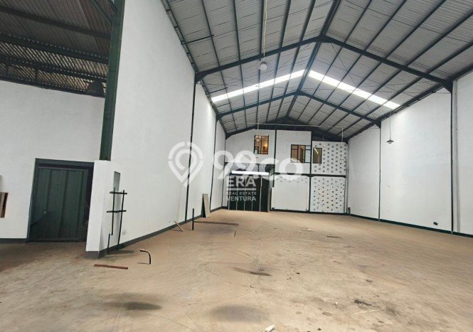 Disewakan Gudang komersial di Pakis luas bangunan 1000m2 Disewakan Gudang komersial di Pakis luas bangunan 1000m2