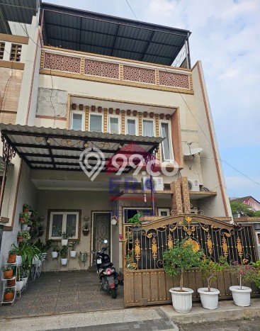 Rumah Mewah LB 300m2 Siap Huni Desain Elegan di Sulfat, Malang Rumah Mewah LB 300m2 Siap Huni Desain Elegan di Sulfat, Malang