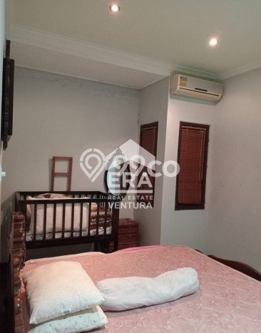 Rumah Mewah LB 360m2 Siap Pakai Desain Elegan di Soekarno Hatta, Malang Rumah Mewah LB 360m2 Siap Pakai Desain Elegan di Soekarno Hatta, Malang