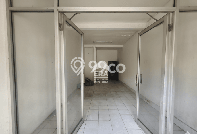 Unit Ruko Dijual di Malang LT 50m2 & LB 100m2 Unit Ruko Dijual di Malang LT 50m2 & LB 100m2