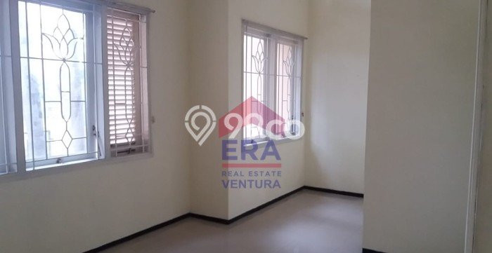 Hunian Elit LB 279m2 Siap Huni Desain Elegan di Permata Jingga, Malang Hunian Elit LB 279m2 Siap Huni Desain Elegan di Permata Jingga, Malang