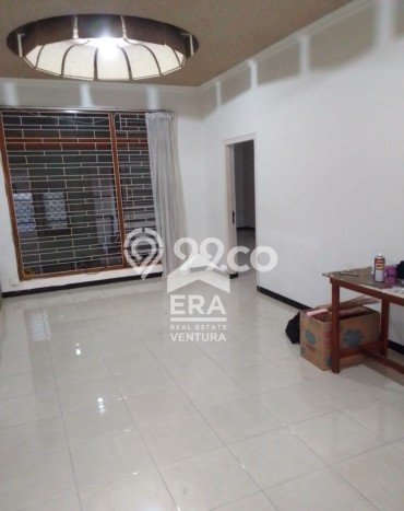 Disewakan Rumah Harga Terjangkau di Kasin Malang Punya 4 Kamar Tidur Disewakan Rumah Harga Terjangkau di Kasin Malang Punya 4 Kamar Tidur