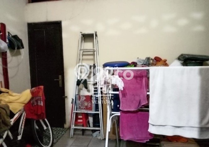 Rumah Modern 2 KT LT 139m2 di Bandulan Rumah Modern 2 KT LT 139m2 di Bandulan