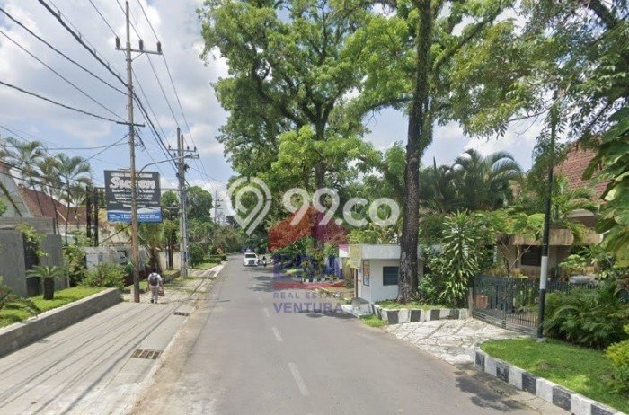 Rumah Sewa Malang LT 564m2 LB 350m2 Area Malang Kota Rumah Sewa Malang LT 564m2 LB 350m2 Area Malang Kota