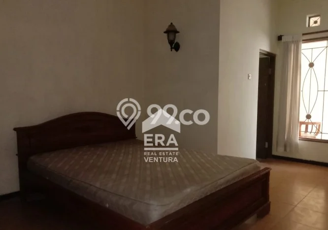 Jarang Ada! Rumah Sewa 3 Kamar Nyaman Siap Huni Dieng Jarang Ada! Rumah Sewa 3 Kamar Nyaman Siap Huni Dieng