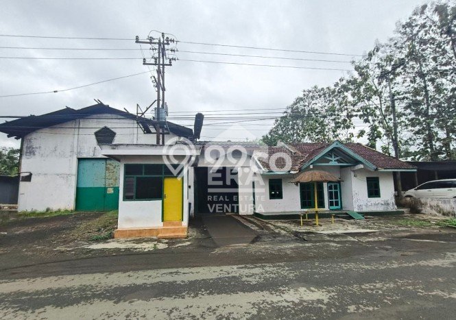 Gudang Lokasi Strategis di Pakisaji, Luas 500m2m², Disewakan, Kawasan Niaga Gudang Lokasi Strategis di Pakisaji, Luas 500m2m², Disewakan, Kawasan Niaga