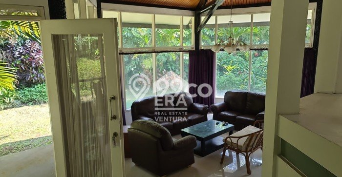 BEST PRICE! Rumah Berkualitas di Batu, Luas 538m2m² Bangunan 170m2m² BEST PRICE! Rumah Berkualitas di Batu, Luas 538m2m² Bangunan 170m2m²