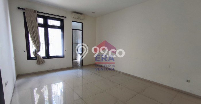 Rumah Luxury Modern Tanpa Renovasi di Malang Kota Malang Rumah Luxury Modern Tanpa Renovasi di Malang Kota Malang