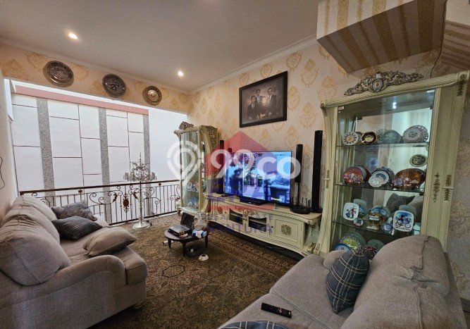 Rumah Mewah LB 300m2 Siap Huni Desain Elegan di Sulfat, Malang Rumah Mewah LB 300m2 Siap Huni Desain Elegan di Sulfat, Malang