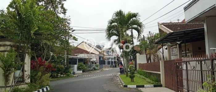Rumah Disewakan Malang LT 340m2 LB 250m2 Area Malang Kota Rumah Disewakan Malang LT 340m2 LB 250m2 Area Malang Kota