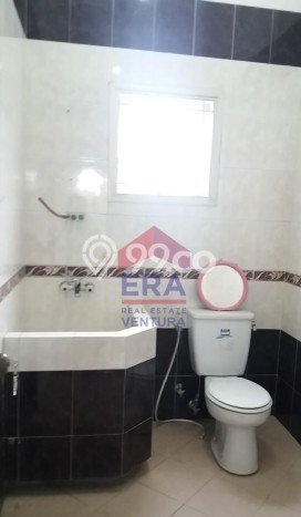 Hunian Elit LB 279m2 Siap Huni Desain Elegan di Permata Jingga, Malang Hunian Elit LB 279m2 Siap Huni Desain Elegan di Permata Jingga, Malang