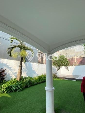 Rumah Mewah Siap Huni LT 250m2 di Ciputat Timur, Tangerang Selatan Rumah Mewah Siap Huni LT 250m2 di Ciputat Timur, Tangerang Selatan