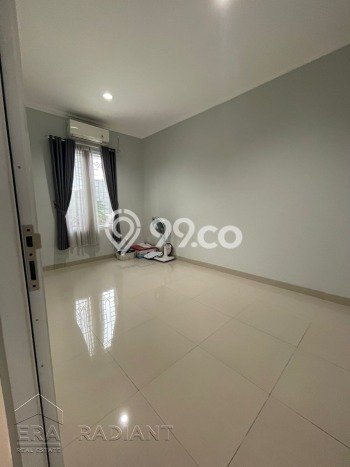 For Sale Hunian Rumah Terawat 3 KT di Bintaro, Tangerang Selatan For Sale Hunian Rumah Terawat 3 KT di Bintaro, Tangerang Selatan