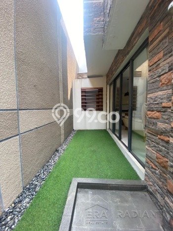 For Sale Rumah Elit Exclusive di Pesanggrahan, Jakarta Selatan For Sale Rumah Elit Exclusive di Pesanggrahan, Jakarta Selatan