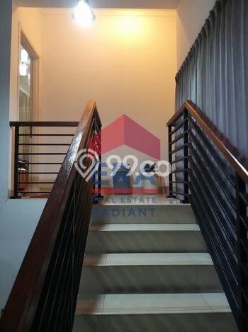 Hunian Mewah LB 187m2 Siap Pakai Desain Elegan di Sektor 7-Bintaro, Tangerang Selatan Hunian Mewah LB 187m2 Siap Pakai Desain Elegan di Sektor 7-Bintaro, Tangerang Selatan