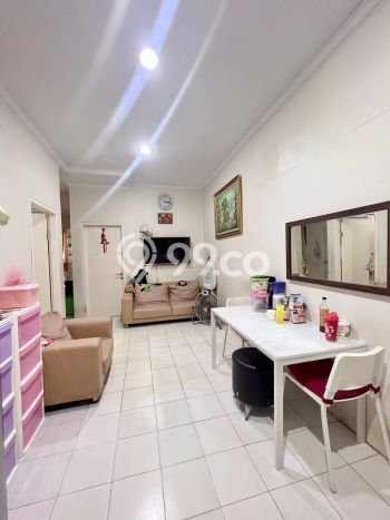 For Sale Hunian Rumah Terawat 2 Kamar di Duta Garden, Tangerang For Sale Hunian Rumah Terawat 2 Kamar di Duta Garden, Tangerang