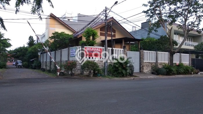Ready to Use! Premium House LT 500m2 Desain Elegan di Duta Garden Ready to Use! Premium House LT 500m2 Desain Elegan di Duta Garden