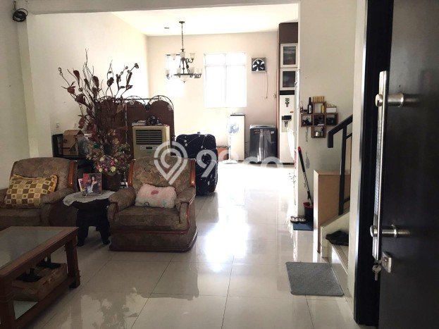 Rumah Luxury Modern Tanpa Renovasi di BSD Eminent Tangerang Rumah Luxury Modern Tanpa Renovasi di BSD Eminent Tangerang