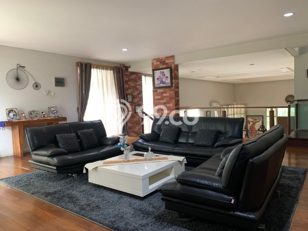 Dijual Rumah Mewah Megah Dengan View Eksklusif di Daan Mogot, Jakarta Barat Dijual Rumah Mewah Megah Dengan View Eksklusif di Daan Mogot, Jakarta Barat