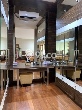 Dijual Rumah Mewah Megah Dengan View Eksklusif di Daan Mogot, Jakarta Barat Dijual Rumah Mewah Megah Dengan View Eksklusif di Daan Mogot, Jakarta Barat