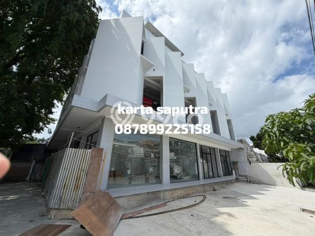 Ruko Dijual di Jakarta Utara LT 52m2 & LB 120m2 Lokasi Terbaik! Ruko Dijual di Jakarta Utara LT 52m2 & LB 120m2 Lokasi Terbaik!