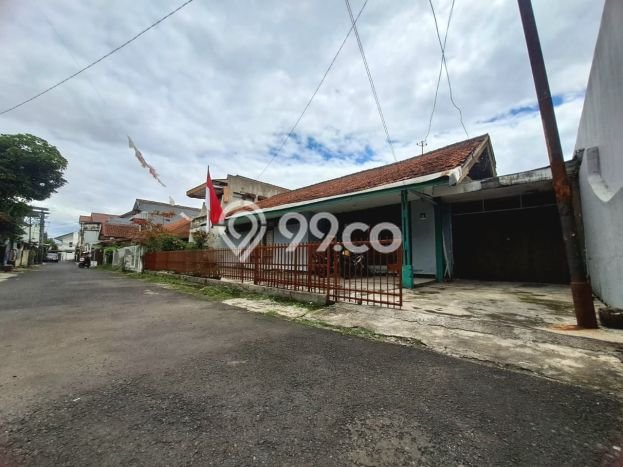 KESEMPATAN EMAS! Rumah area , Bandung, LT 222m2m² Bangunan 1510m2m² KESEMPATAN EMAS! Rumah area , Bandung, LT 222m2m² Bangunan 1510m2m²