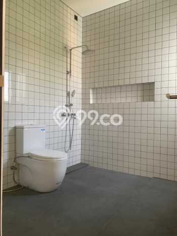 Rumah Strategis 3 Kamar Tidur dan 2 Kamar Mandi di Arcamanik, Dekat Pusat Kota, Bandung Rumah Strategis 3 Kamar Tidur dan 2 Kamar Mandi di Arcamanik, Dekat Pusat Kota, Bandung