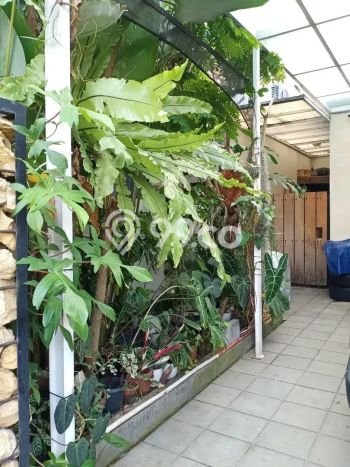 DIJUAL CEPAT! Rumah Modern di Arcamanik, Bandung, Luas 200m² LB 120m² Bisa Nego! DIJUAL CEPAT! Rumah Modern di Arcamanik, Bandung, Luas 200m² LB 120m² Bisa Nego!
