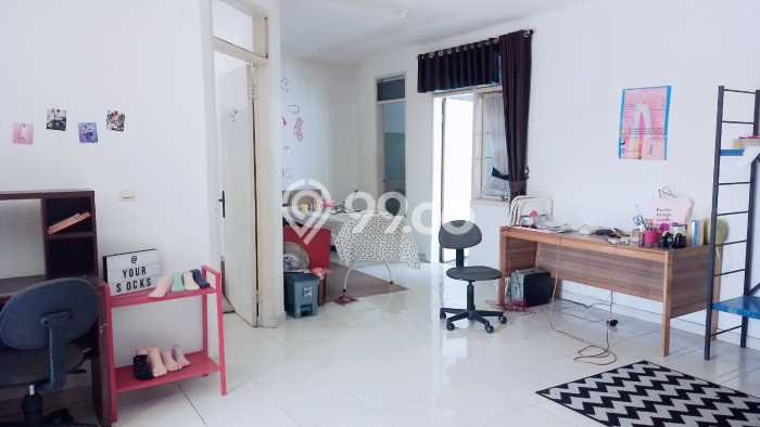 KESEMPATAN EMAS! Rumah di Buah Batu, Bandung, Luas 189m2m² LB 300m2m² KESEMPATAN EMAS! Rumah di Buah Batu, Bandung, Luas 189m2m² LB 300m2m²
