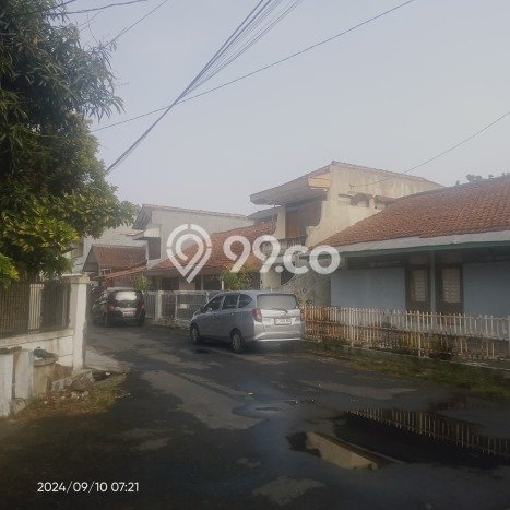 Rumah Nyaman dengan Luas Tanah 222m2m² dan Luas Bangunan 150m2m² di Kawasan , Bandung Rumah Nyaman dengan Luas Tanah 222m2m² dan Luas Bangunan 150m2m² di Kawasan , Bandung
